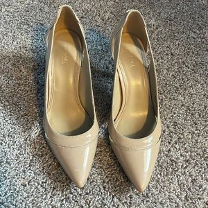 Nude Michael Kors heels size 7 1/2